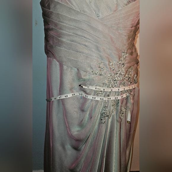 One-Shoulder Taupe Dress. Comes With a Jacket. Rhinestone Detail. Size 22 - Picture 9 of 11